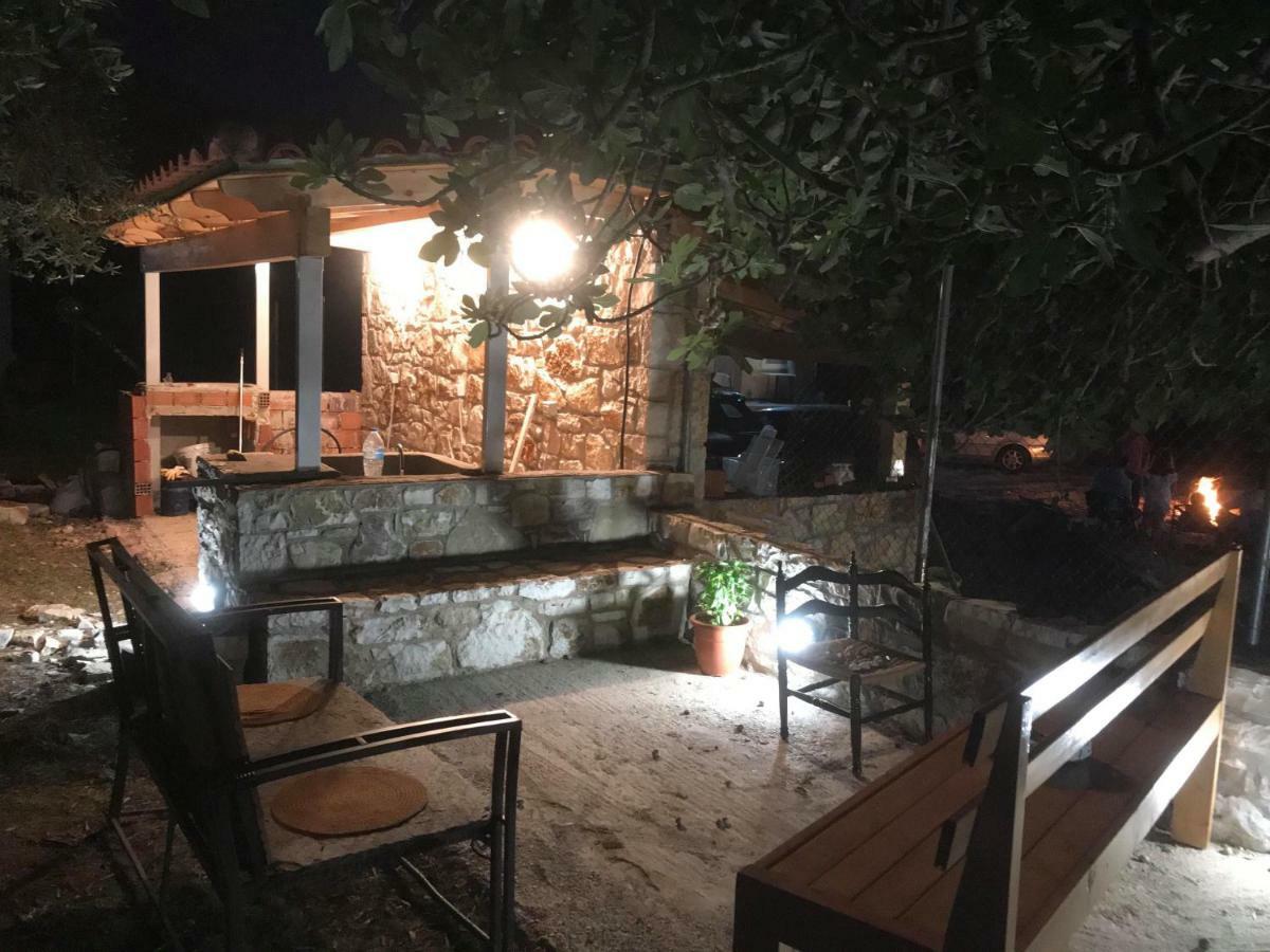 Janakis Garden Livadi Apart otel Himare Fshat Dış mekan fotoğraf